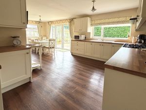 Photo 16- click for photo gallery